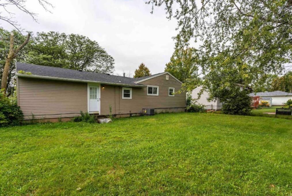 Апартаменты Amazing Ranch Mins Away From Airprt/Rit/Dwtn/Uofr Рочестер Экстерьер фото