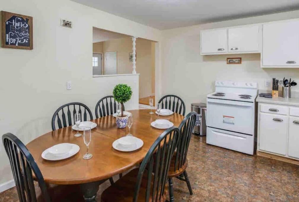 Апартаменты Amazing Ranch Mins Away From Airprt/Rit/Dwtn/Uofr Рочестер Экстерьер фото